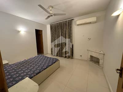 F-11 FULLY FURNISHED DOUBLE STOREY HOUSE 6 BEDS TILED FLOOR BEAUTIFUL TERRACE