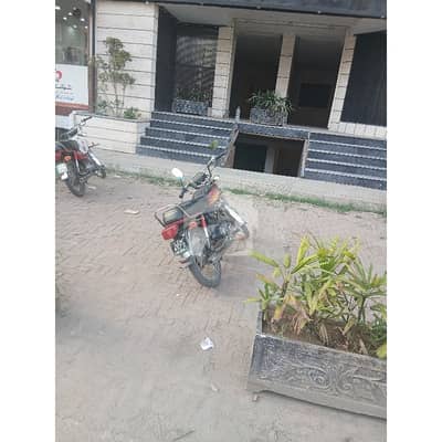 Building For Sale Is Readily Available In Prime Location Of Cavalry Ground