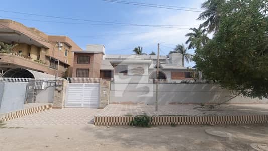 Commercial Building Available For Rent North Nazimabad