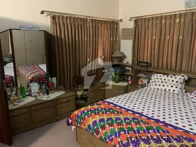نارتھ ناظم آباد ۔ بلاک اے نارتھ ناظم آباد,کراچی میں 4 کمروں کا 18 مرلہ بالائی پورشن 1.6 لاکھ میں کرایہ پر دستیاب ہے۔