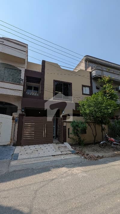 Best Opportunity - 5 Marla Luxury Renovated House For Sale In Reasonable Price.