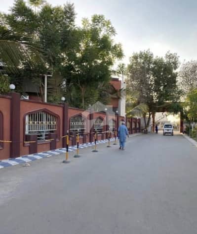 120 Sqyard , Sector 25A , Punjabi Saudagaran Multi Purpose Cooperative Housing Society