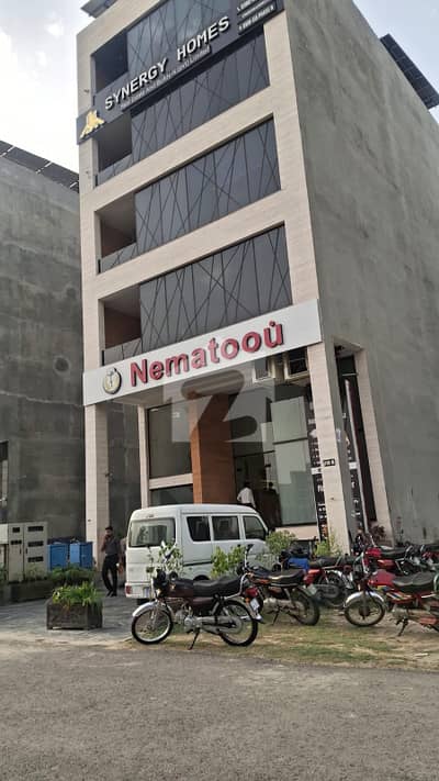8 Marla Brand New Commercial Plaza with Lift for Sale in DHA Phase 8 Broadway