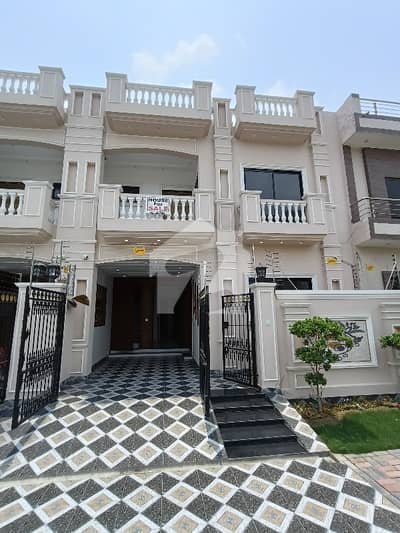 Central Park Housing Scheme  5 Marla House available for sale  Hot location  near to park masjid and market