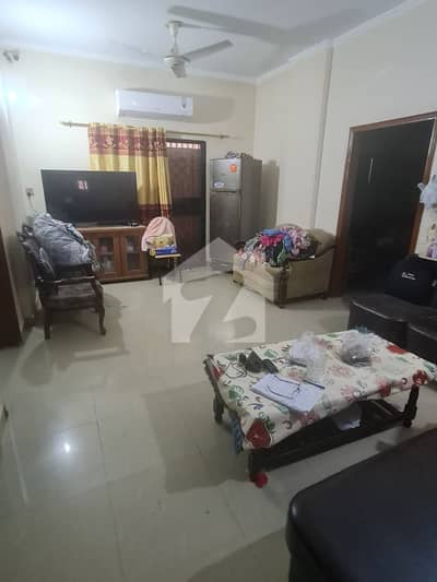 Flat For Sale In Shaheed Millat Road