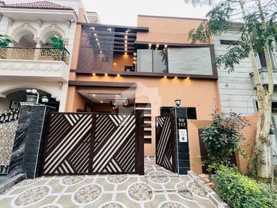 سٹی ہاؤسنگ سوسائٹی گوجرانوالہ میں 4 کمروں کا 5 مرلہ مکان 1.79 کروڑ میں برائے فروخت۔