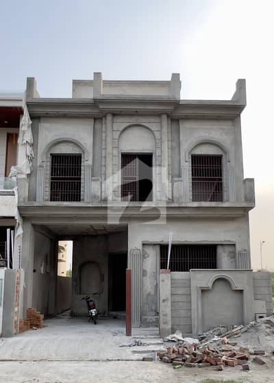 ڈی ایچ اے فیز 6 ڈیفنس (ڈی ایچ اے),لاہور میں 3 کمروں کا 5 مرلہ مکان 1.99 کروڑ میں برائے فروخت۔ ڈی ایچ اے فیز 6 ڈیفنس (ڈی ایچ اے),لاہور میں 3 کمروں کا 5 مرلہ مکان 1.99 کروڑ میں برائے فروخت۔