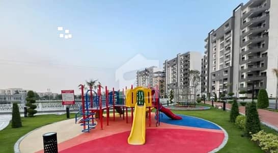 10 MARLA 3 BEDROOM APARTMENT AVAILABLE FOR SALE