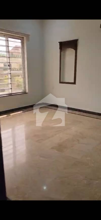 1 Kanal Luxury Upper Portion For Rent