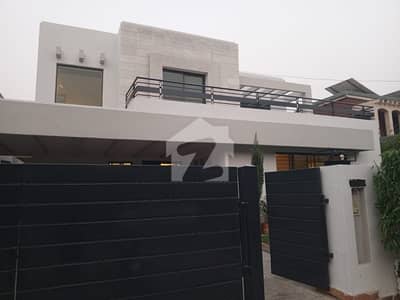 Dha Phase 3, kanal upper Separate Gate For Rent Dha Phase 3, kanal upper Separate Gate For Rent