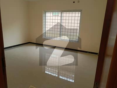 سوان گارڈن ۔ بلاک ایچ سوان گارڈن,اسلام آباد میں 5 کمروں کا 6 مرلہ مکان 1.95 کروڑ میں برائے فروخت۔
