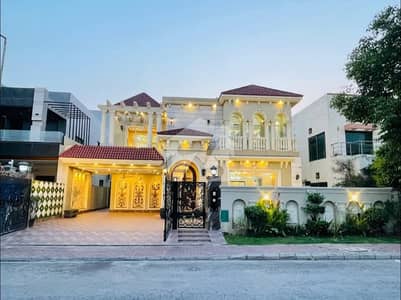1 KANAL BEAUTIFUL FULL HOUSE FOR RENT BAHRIA TOWN LAHORE