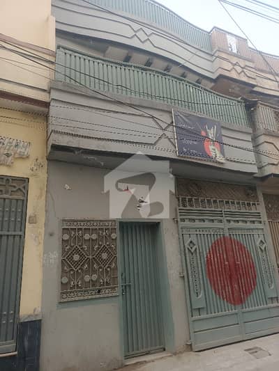 ورسک روڈ پشاور میں 4 کمروں کا 3 مرلہ مکان 32.0 ہزار میں کرایہ پر دستیاب ہے۔