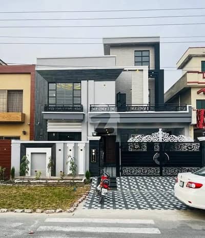 10 Marla Luxury House For Sale n Block-KK DHA Phase 4 Lahore.