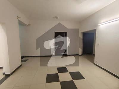A 3000 Square Feet Flat Located In Askari 5 - Sector F Is Available For Rent