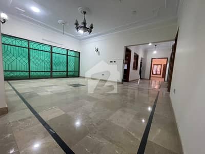 عامر خسرو کراچی میں 4 کمروں کا 1 کنال بالائی پورشن 2.75 لاکھ میں کرایہ پر دستیاب ہے۔