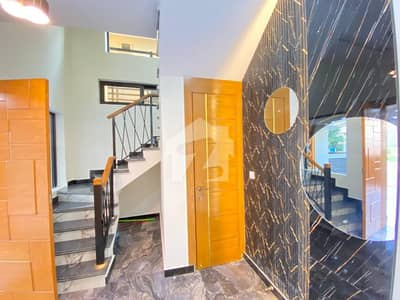 10 MARLA BRAND NEW ULTRA LUXURY MODERN DESIGNER HOUSE FOR SALE PROPER DOUBLE UNIT DOUBLE STOREY VERY GOOD MOST PRIME LOCATION NEAR TO ALL FACILITIES AVAILABLE