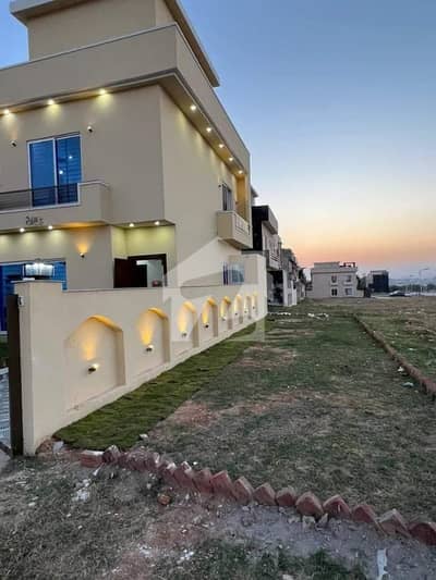 8 Marla Construction With 3 Marla Extra Land Lawn Total 11 Marla Corner New Modern Designer House Available For Sale Single Unit Double Story Very Good Most Prime Location