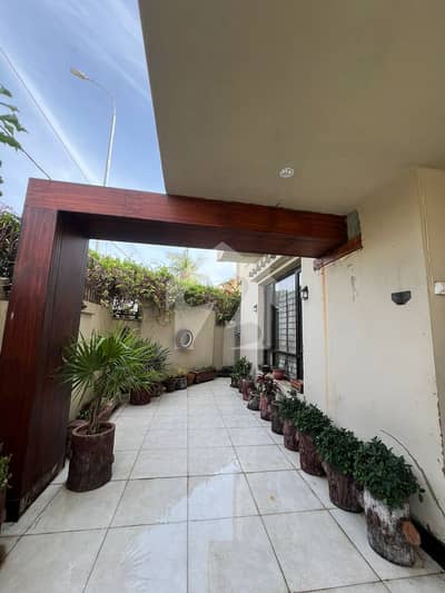 Bungalow For Rent Dha Phase 4 (300sq. Yards)