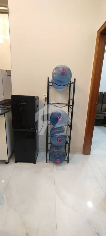 3 bed drawing dinning lounge kitchen lift   fully furnished