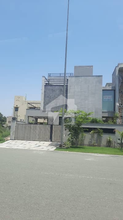 ڈی ایچ اے فیز 6 ڈیفنس (ڈی ایچ اے),لاہور میں 4 کمروں کا 10 مرلہ مکان 5.5 کروڑ میں برائے فروخت۔ ڈی ایچ اے فیز 6 ڈیفنس (ڈی ایچ اے),لاہور میں 4 کمروں کا 10 مرلہ مکان 5.5 کروڑ میں برائے فروخت۔