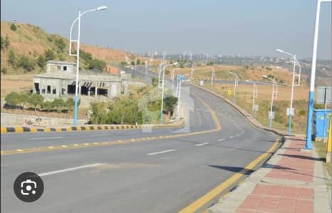 ڈی ایچ اے فیز 3 ۔ بلاک ای ڈی ایچ اے ڈیفینس فیز 3,ڈی ایچ اے ڈیفینس,اسلام آباد میں 1 کنال رہائشی پلاٹ 1.48 کروڑ میں برائے فروخت۔