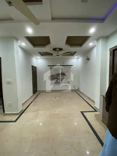 Beautiful Upper Portion Available For Rent
