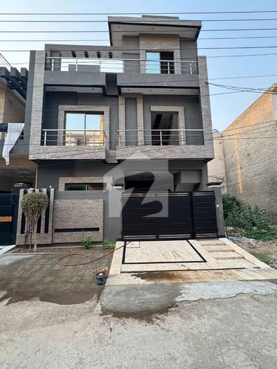 PRIME LOCATED 5 MARLA TRIPLE STOREY HOUSE