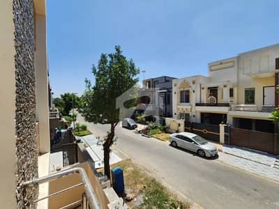 5 Marla Beautiful House Available For Sale In Bahria Nasheman Ferozepur Road Lahore