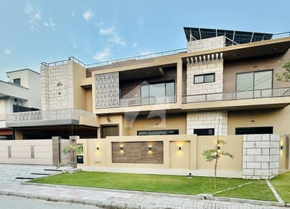ڈی ایچ اے ڈیفینس فیز 2 ڈی ایچ اے ڈیفینس,اسلام آباد میں 7 کمروں کا 1 کنال مکان 14.9 کروڑ میں برائے فروخت۔