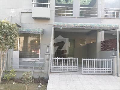 ڈیوائن گارڈنز ۔ بلاک ای ڈیوائن گارڈنز,لاہور میں 3 کمروں کا 6 مرلہ مکان 2.55 کروڑ میں برائے فروخت۔ ڈیوائن گارڈنز ۔ بلاک ای ڈیوائن گارڈنز,لاہور میں 3 کمروں کا 6 مرلہ مکان 2.55 کروڑ میں برائے فروخت۔