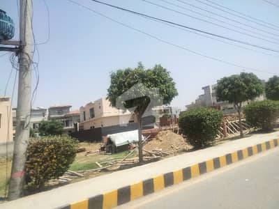 3 Marla Plot For Sale In Bismillah Housing Scheme Very Reasonable Price