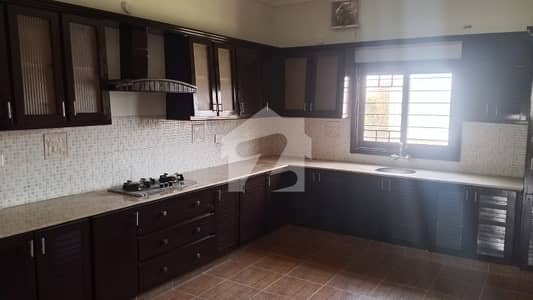 Prime Location In DHA Phase 6 House Sized 500 Square Yards For sale