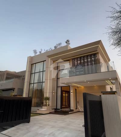 One Kanal Slightly Used House For Sale In HBFC Housing Society