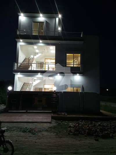 5 Marla Double Storey Corner House In University Town Islamabad 5 Marla Double Storey Corner House In University Town Islamabad