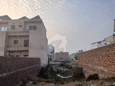 پاک عرب سوسائٹی فیز 2 - بلاک ایف1 پاک عرب ہاؤسنگ سوسائٹی فیز 2,پاک عرب ہاؤسنگ سوسائٹی,لاہور میں 5 مرلہ رہائشی پلاٹ 33.0 لاکھ میں برائے فروخت۔