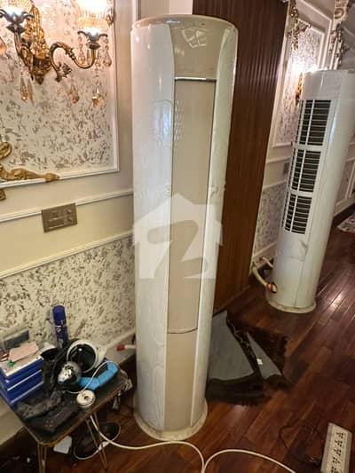 8 Marla Fully Furnished Commercial Floor for Rent in DHA Phase 8