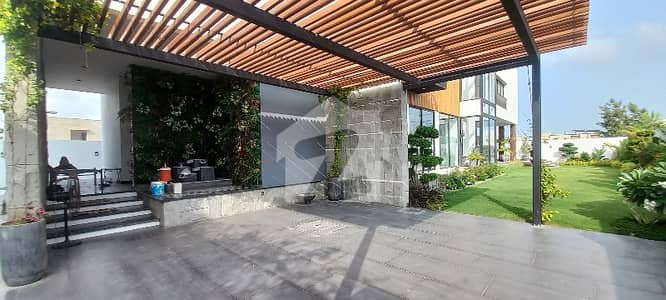 OUTCLASS BRAND NEW 1000 YARDS BUNGALOW FOR SALE PHASE 8 DHA