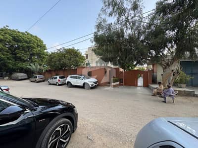 کلفٹن ۔ بلاک 3 کلفٹن,کراچی میں 3 کمروں کا 10 مرلہ فلیٹ 6.25 کروڑ میں برائے فروخت۔