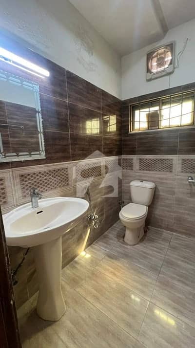 7 Marla Usman Block Used House For Sale 7 Marla Usman Block Used House For Sale