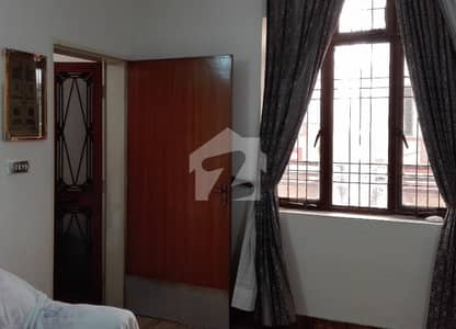 Samanabad House Sized 394 Square Feet Is Available Samanabad House Sized 394 Square Feet Is Available