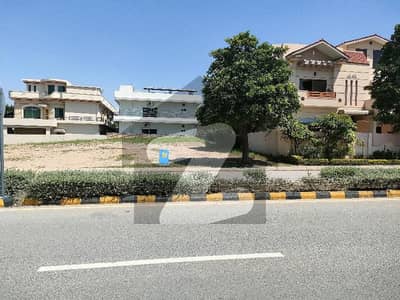 1 Kanal South Face Jinnah Boulevard Plot For Sale IN Sector B DHA Phase 2 Islamabad: 1 Kanal South Face Jinnah Boulevard Plot For Sale IN Sector B DHA Phase 2 Islamabad: