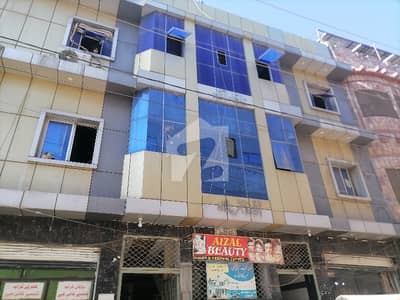 سنہری مسجد روڈ پشاور میں 1 کمرے کا 0 مرلہ کمرہ 7.5 ہزار میں کرایہ پر دستیاب ہے۔