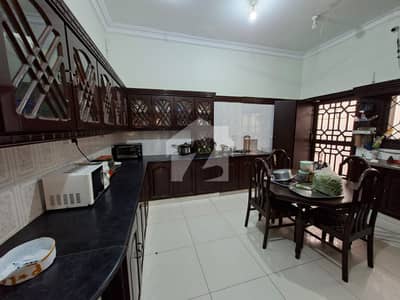 Bungalow for sale 500sq yard ,off khy Badban DHA Phase 7