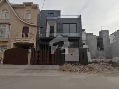 Brand New 5 Marla House Available In Royal Orchard - Block F For sale