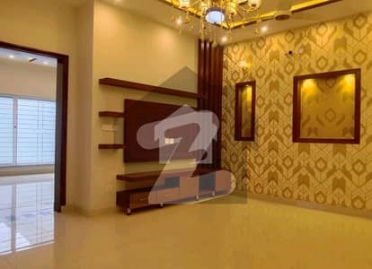 In Bahria Town - Sector E House For sale Sized 10 Marla