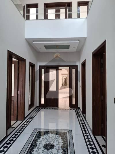 HOT LOCATION 10 MARLA UPPER PORTION AVAILABLE FOR RENT IN WAPDA TOWN