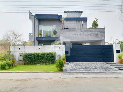 Facing Park House Of 1 Kanal Is Available In Contemporary Neighborhood Of Irrigation Cooperative Housing Society Facing Park House Of 1 Kanal Is Available In Contemporary Neighborhood Of Irrigation Cooperative Housing Society