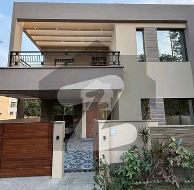 Spacious Prime Location House Is Available For Sale In Ideal Location Of Bahria Town - Precinct 8 Spacious Prime Location House Is Available For Sale In Ideal Location Of Bahria Town - Precinct 8