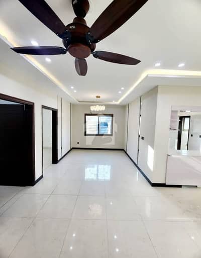 Brand New Luxury Apartment